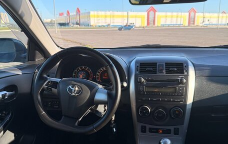 Toyota Corolla, 2011 год, 880 000 рублей, 9 фотография