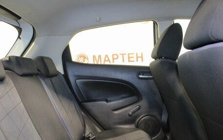 Mazda 2 III, 2011 год, 715 000 рублей, 10 фотография