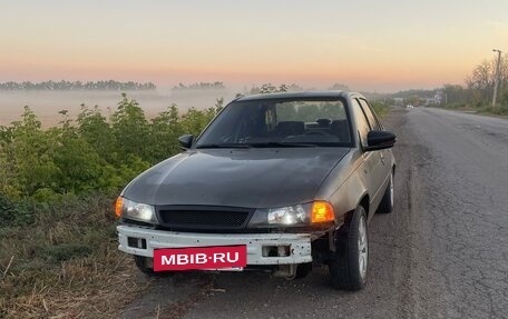 Daewoo Nexia I рестайлинг, 2004 год, 130 000 рублей, 4 фотография