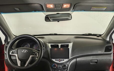 Hyundai Solaris II рестайлинг, 2011 год, 548 400 рублей, 9 фотография