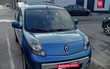 Renault Kangoo II рестайлинг, 2011 год, 715 000 рублей, 2 фотография