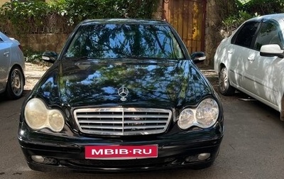 Mercedes-Benz C-Класс, 2002 год, 250 000 рублей, 1 фотография