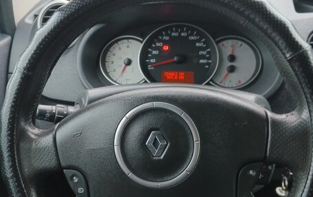 Renault Kangoo II рестайлинг, 2011 год, 715 000 рублей, 18 фотография