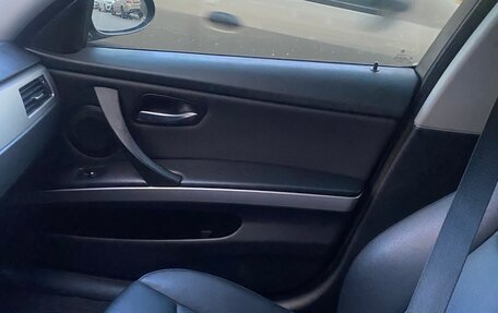 BMW 3 серия, 2006 год, 950 000 рублей, 12 фотография