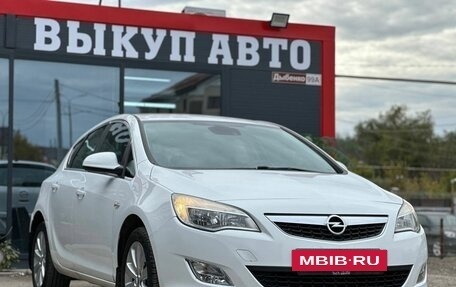 Opel Astra J, 2011 год, 719 000 рублей, 3 фотография