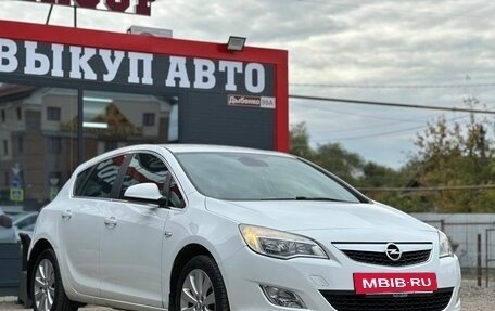 Opel Astra J, 2011 год, 719 000 рублей, 2 фотография