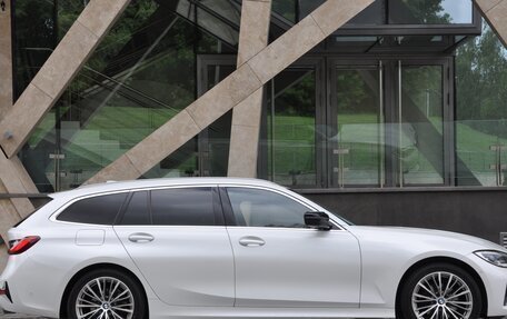 BMW 3 серия, 2019 год, 2 850 000 рублей, 3 фотография