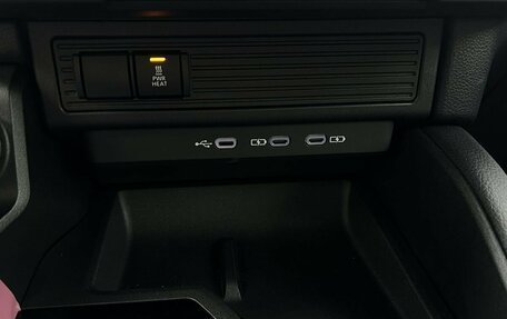 Toyota Land Cruiser Prado, 2025 год, 11 990 000 рублей, 25 фотография