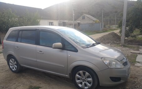 Opel Zafira B, 2010 год, 769 000 рублей, 4 фотография