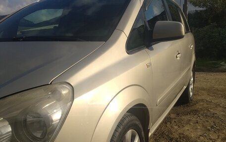Opel Zafira B, 2010 год, 769 000 рублей, 3 фотография