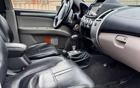 Mitsubishi Pajero Sport II рестайлинг, 2014 год, 1 650 000 рублей, 11 фотография