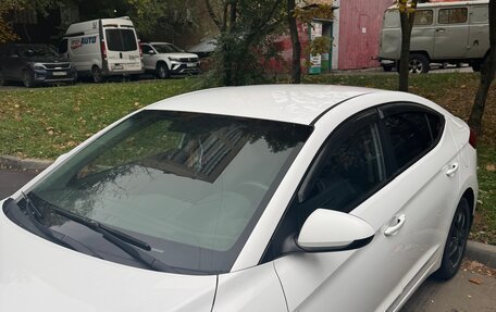 Hyundai Elantra VI рестайлинг, 2016 год, 1 030 000 рублей, 4 фотография