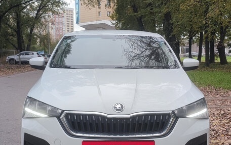 Skoda Rapid II, 2021 год, 999 999 рублей, 2 фотография