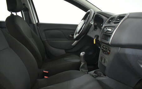 Renault Logan II, 2017 год, 449 000 рублей, 11 фотография