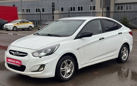 Hyundai Solaris II рестайлинг, 2012 год, 650 000 рублей, 1 фотография
