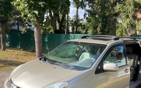 Toyota Sienna II рестайлинг, 2004 год, 1 100 000 рублей, 2 фотография