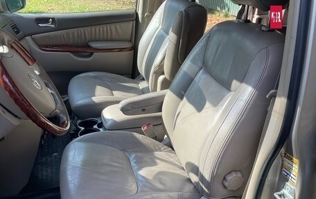 Toyota Sienna II рестайлинг, 2004 год, 1 100 000 рублей, 15 фотография