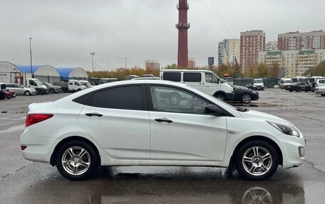 Hyundai Solaris II рестайлинг, 2012 год, 650 000 рублей, 5 фотография