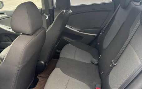 Hyundai Solaris II рестайлинг, 2012 год, 650 000 рублей, 9 фотография