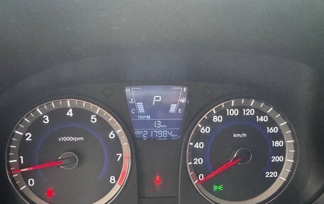 Hyundai Solaris II рестайлинг, 2012 год, 650 000 рублей, 11 фотография