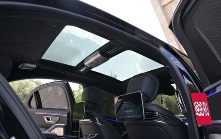 Mercedes-Benz S-Класс AMG, 2023 год, 25 000 000 рублей, 12 фотография