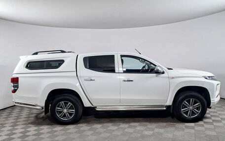 Mitsubishi L200 IV рестайлинг, 2021 год, 2 535 000 рублей, 8 фотография
