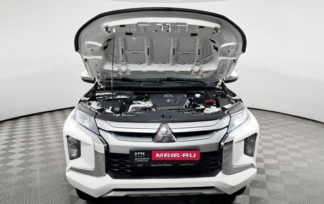 Mitsubishi L200 IV рестайлинг, 2021 год, 2 535 000 рублей, 13 фотография