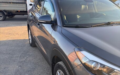 Hyundai Tucson III, 2017 год, 2 050 000 рублей, 2 фотография