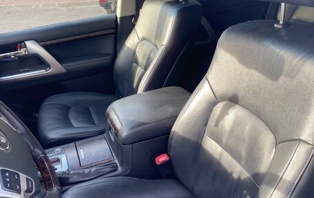 Toyota Land Cruiser 200, 2015 год, 4 300 000 рублей, 10 фотография