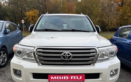Toyota Land Cruiser 200, 2015 год, 4 300 000 рублей, 19 фотография