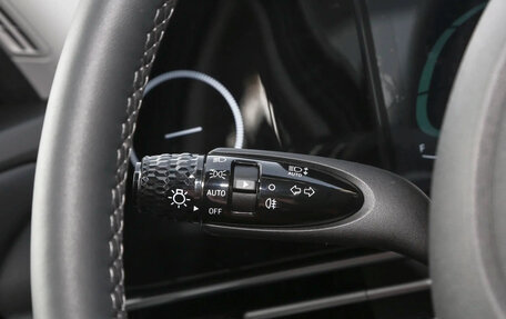 Hyundai Elantra, 2023 год, 2 220 000 рублей, 16 фотография