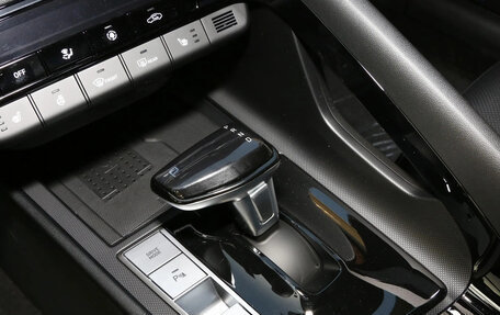 Hyundai Elantra, 2023 год, 2 220 000 рублей, 11 фотография
