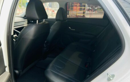 Hyundai Elantra, 2023 год, 1 830 000 рублей, 13 фотография