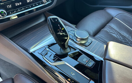 BMW 5 серия, 2019 год, 3 950 000 рублей, 8 фотография