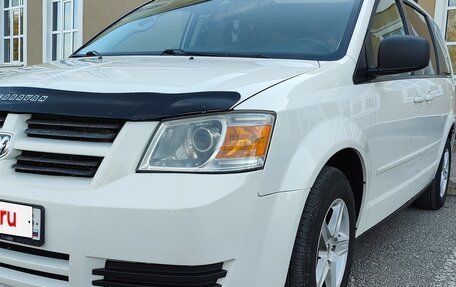 Dodge Caravan V, 2009 год, 1 550 000 рублей, 2 фотография