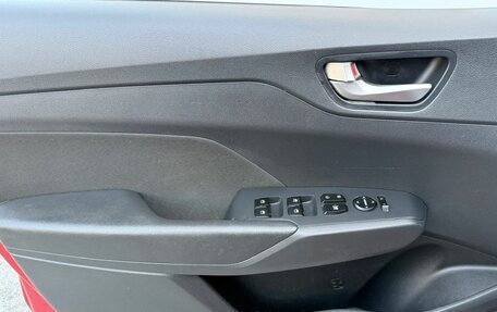 Hyundai Solaris II рестайлинг, 2018 год, 1 100 000 рублей, 17 фотография