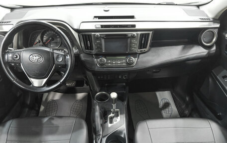 Toyota RAV4, 2012 год, 1 799 000 рублей, 12 фотография