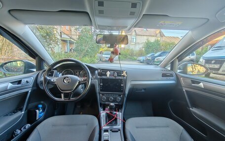 Volkswagen Golf VII, 2018 год, 1 400 000 рублей, 5 фотография
