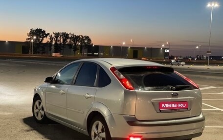 Ford Focus II рестайлинг, 2005 год, 410 000 рублей, 1 фотография