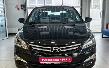 Hyundai Solaris II рестайлинг, 2015 год, 1 195 000 рублей, 2 фотография