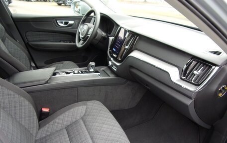Volvo XC60 II, 2023 год, 4 883 000 рублей, 9 фотография