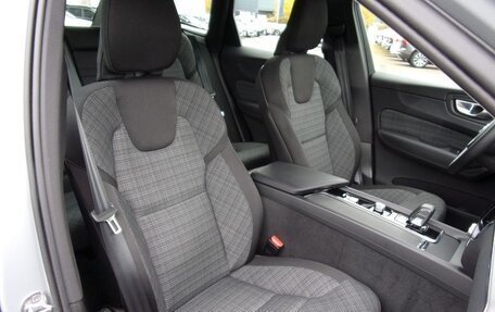 Volvo XC60 II, 2023 год, 4 883 000 рублей, 15 фотография