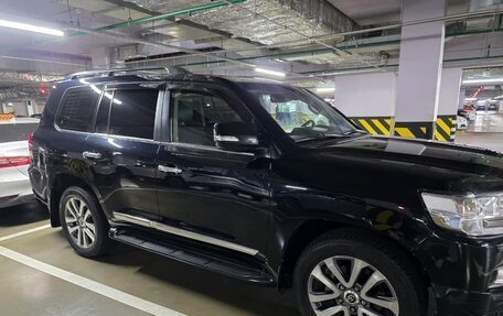 Toyota Land Cruiser 200, 2017 год, 5 900 000 рублей, 9 фотография