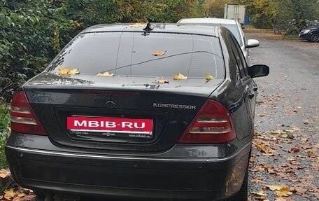 Mercedes-Benz C-Класс, 2001 год, 500 000 рублей, 2 фотография