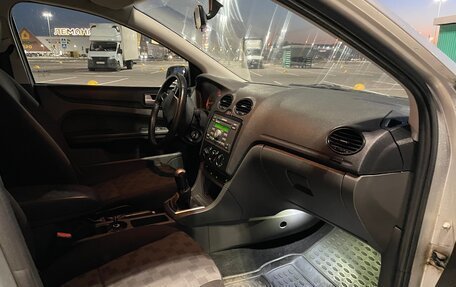 Ford Focus II рестайлинг, 2005 год, 410 000 рублей, 3 фотография