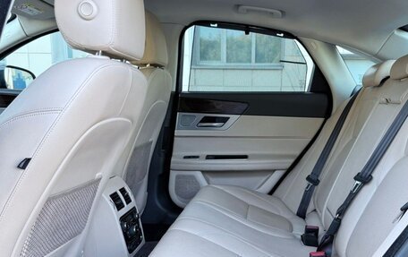Jaguar XF II, 2016 год, 2 500 000 рублей, 6 фотография