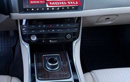 Jaguar XF II, 2016 год, 2 500 000 рублей, 10 фотография