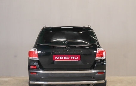 Toyota Highlander III, 2013 год, 2 499 000 рублей, 5 фотография