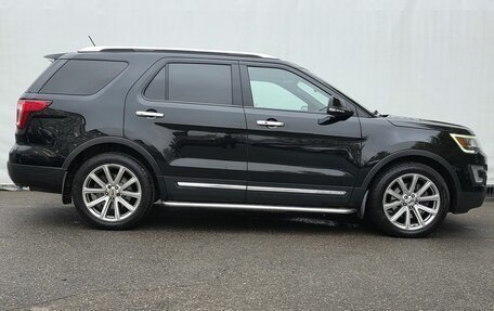 Ford Explorer VI, 2017 год, 2 600 000 рублей, 2 фотография