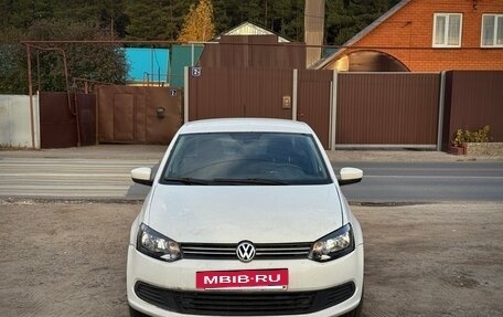 Volkswagen Polo VI (EU Market), 2015 год, 600 000 рублей, 2 фотография